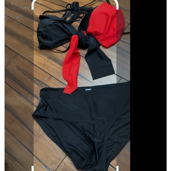 NEW. Two-piece bikini NEW - Picture 3 of 3